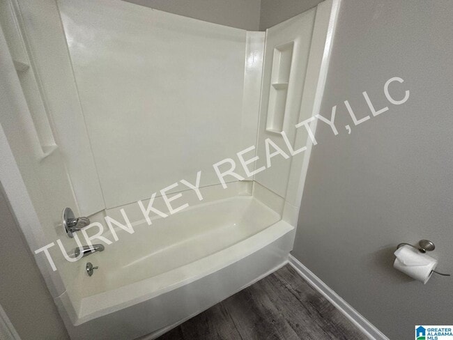 Building Photo - 339 Valley Crest Dr