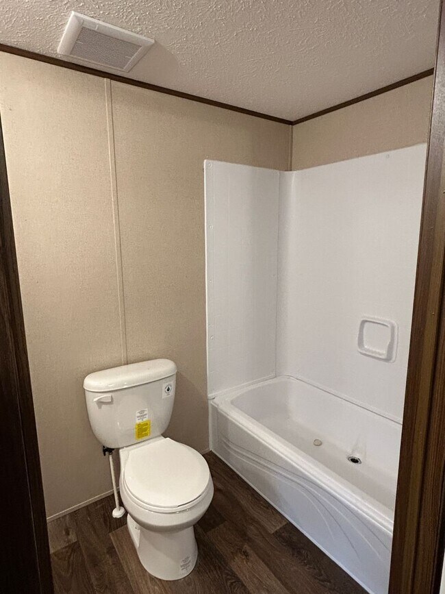 Building Photo - My- 88