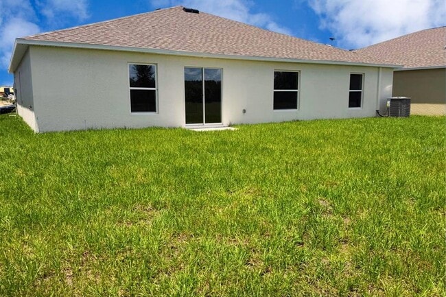 Building Photo - 2831 Pioneer Trl