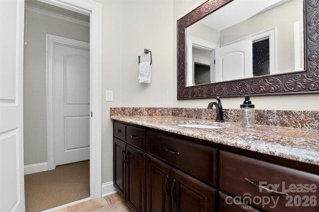 Building Photo - 6031 Greystone Dr