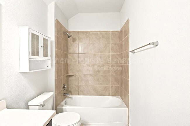 Building Photo - 1202 Vilamoura Ct