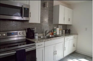 Building Photo - 240 South Ave