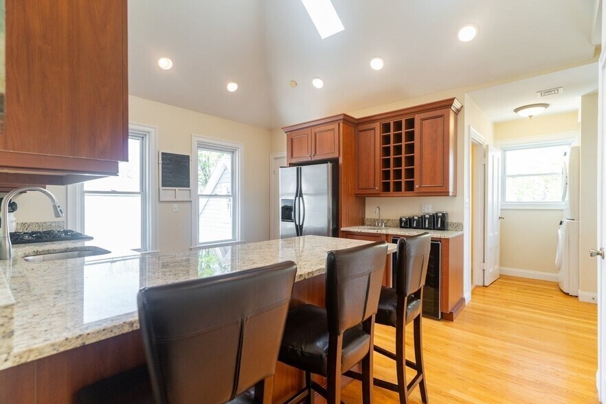 Building Photo - 5 Greenley Pl