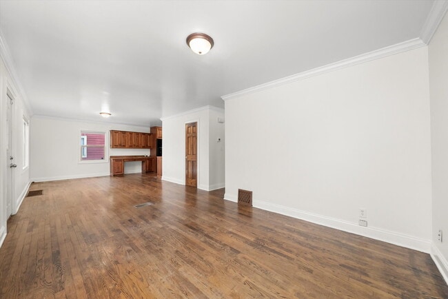 Building Photo - Updated 5-Bedroom, 2-Bath Home Across from the Park