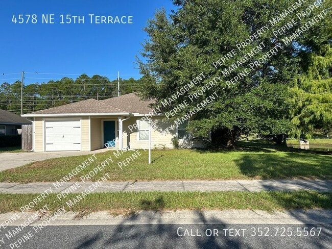 Primary Photo - 4578 NE 15th Ter