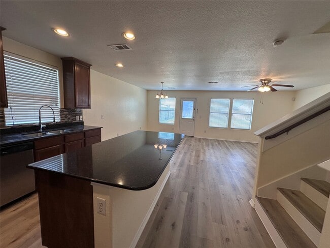 Building Photo - 5807 Camelia Evergreen Ln