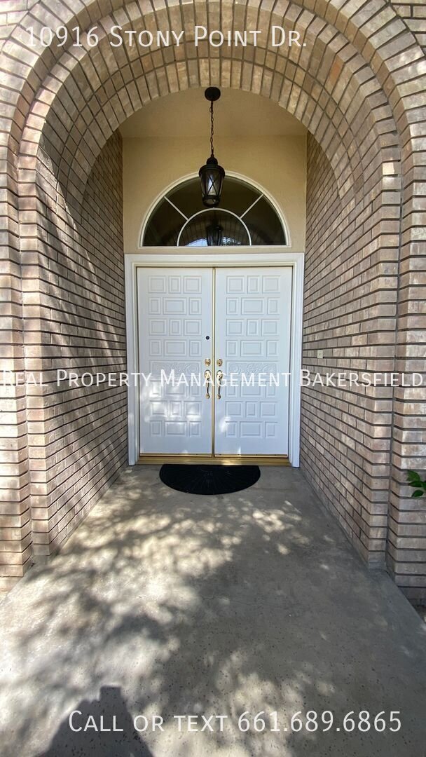 Building Photo - 10916 Stony Point Dr