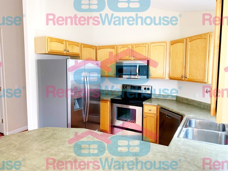 Building Photo - 150 Daybreak Ln