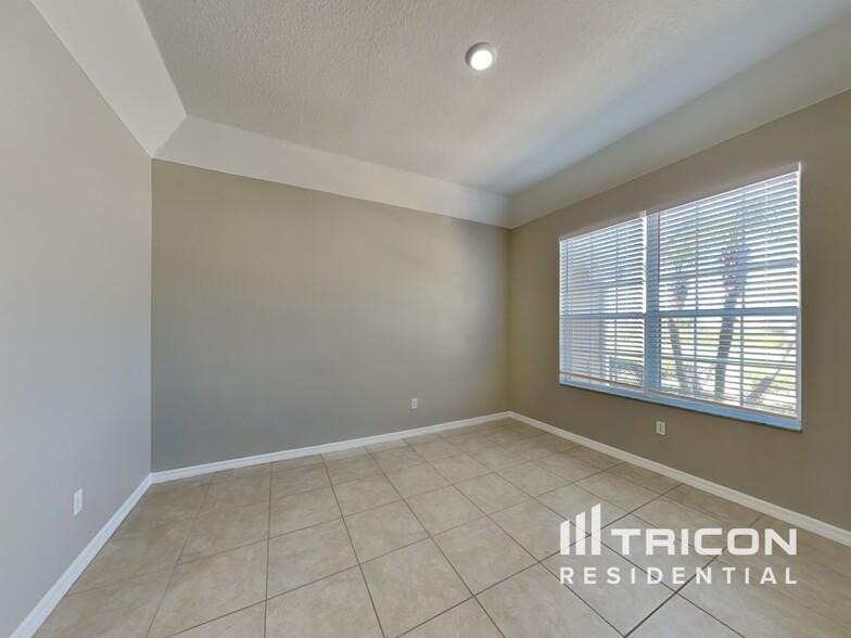 Building Photo - 2782 Spicebush Loop