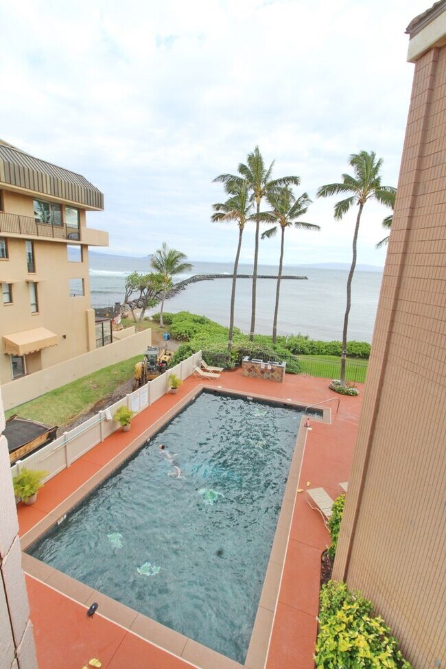 Building Photo - Maalaea Yacht Marina - 3rd Floor right on ...