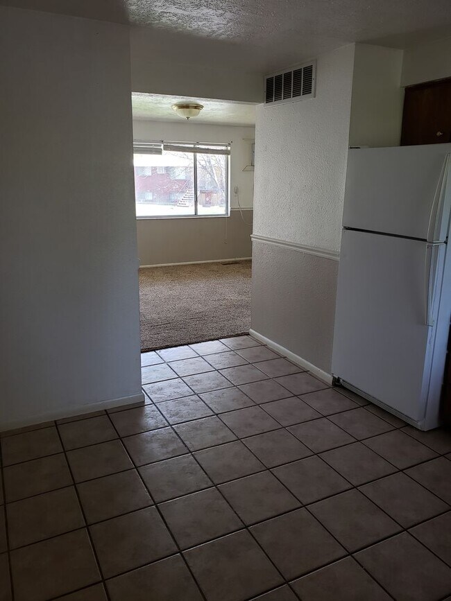 Building Photo - 2 bed 1 bath in Springville