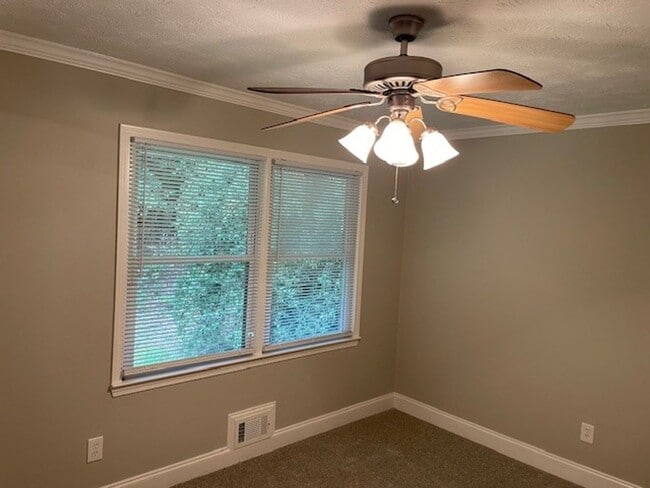 Building Photo - 705 Georgia Ave