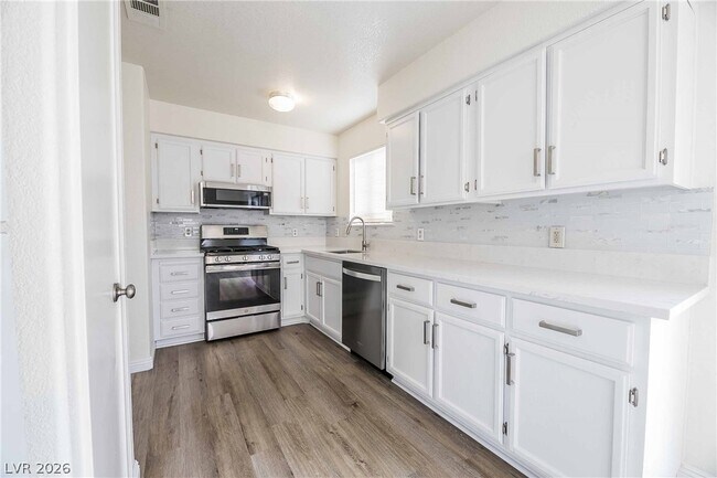 Building Photo - 8212 Hercules Dr