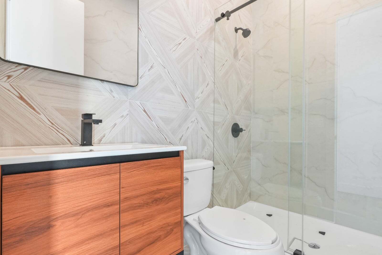 Building Photo - 271 E 28th St