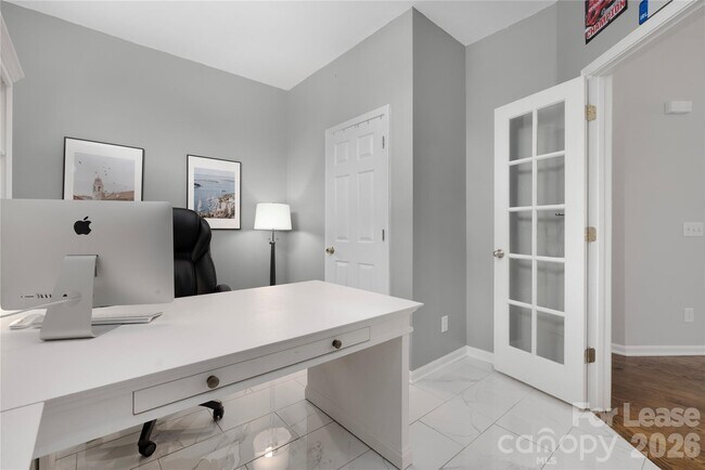 Building Photo - 150 State Park Rd