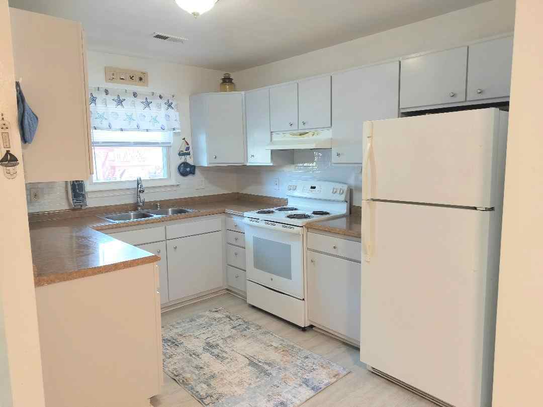 Building Photo - 500 Barberton Dr
