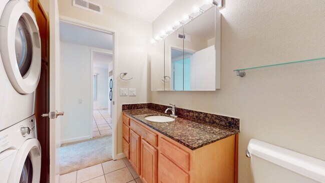 Building Photo - Beautiful Condo Available in Villa Moraga ...