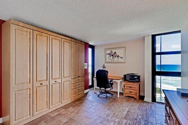 Building Photo - 5550 N Ocean Dr