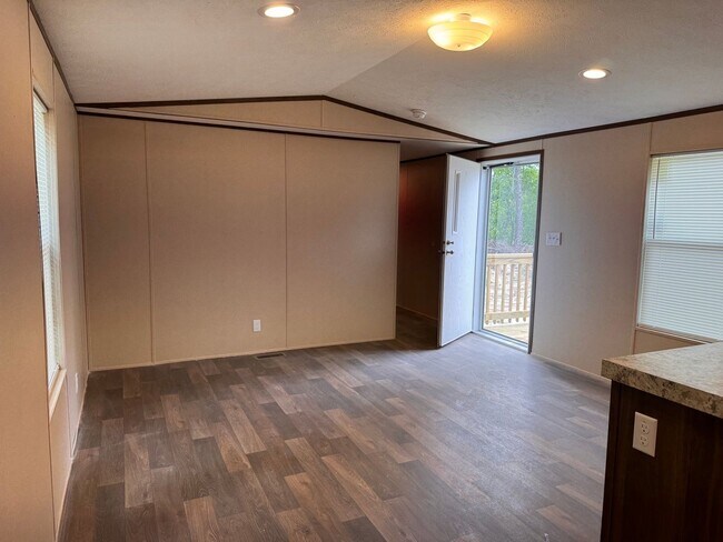 Building Photo - BRAND NEW 3 BED, 2 BATH MOBILE HOME!