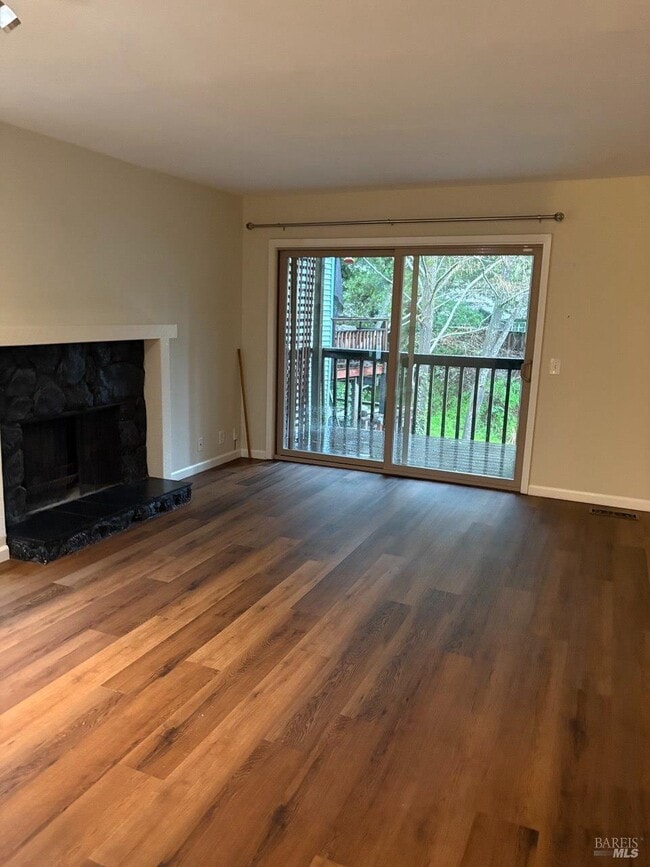 Building Photo - 323 Bolinas Rd