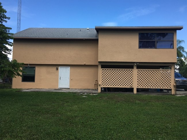 Building Photo - 18478 Tulip Rd