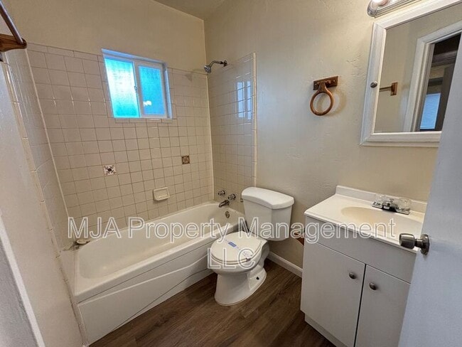 Building Photo - 1379 W 900 S