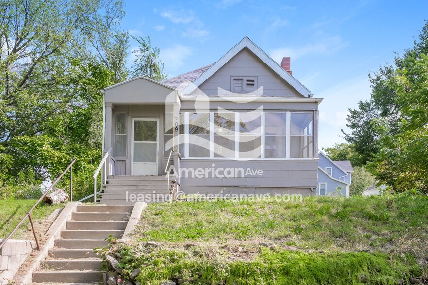 Building Photo - 709 N 41st Ave