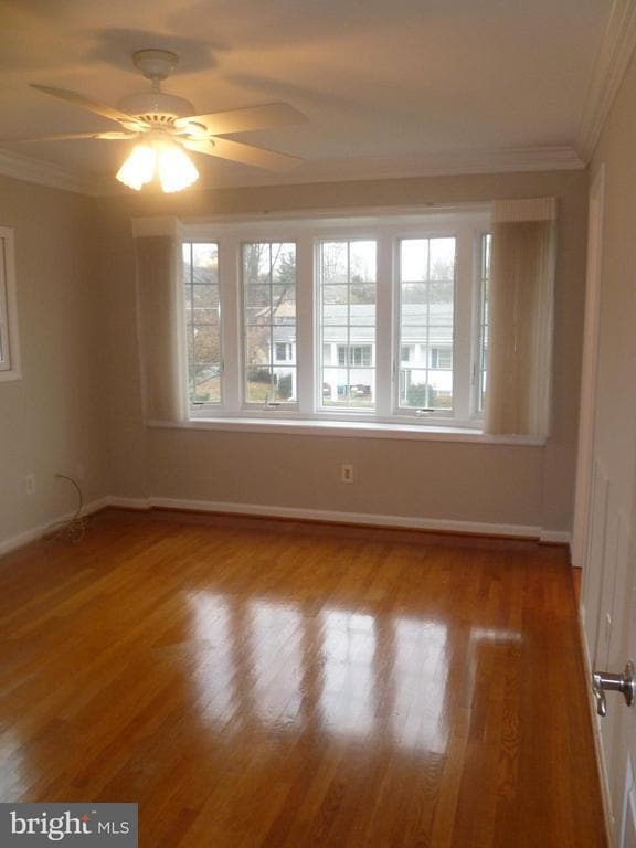 Building Photo - 7115 Warbler Ln