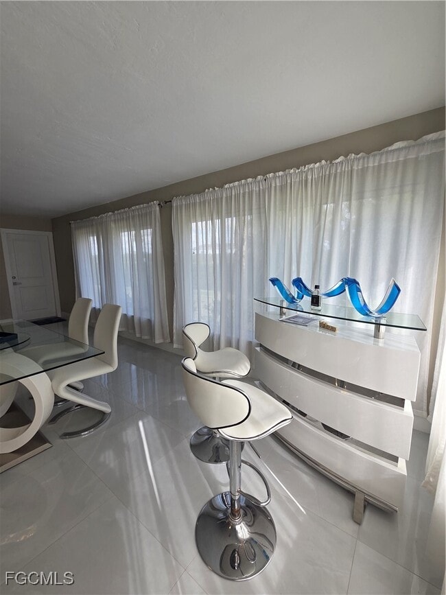 Building Photo - 280 Lanchester Ct