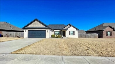 Building Photo - 610 Captain Hopkins St