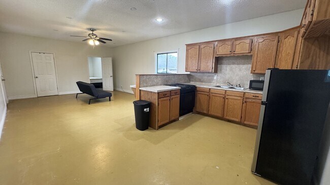 Building Photo - 284 Connie Lynne Dr