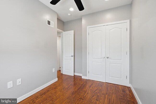Building Photo - 2663 Martha St