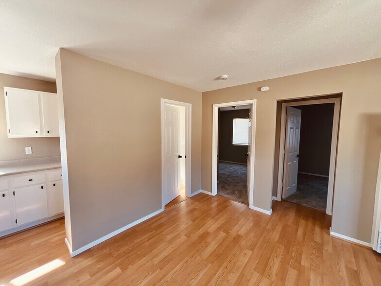 Building Photo - 405 Canvasback Dr