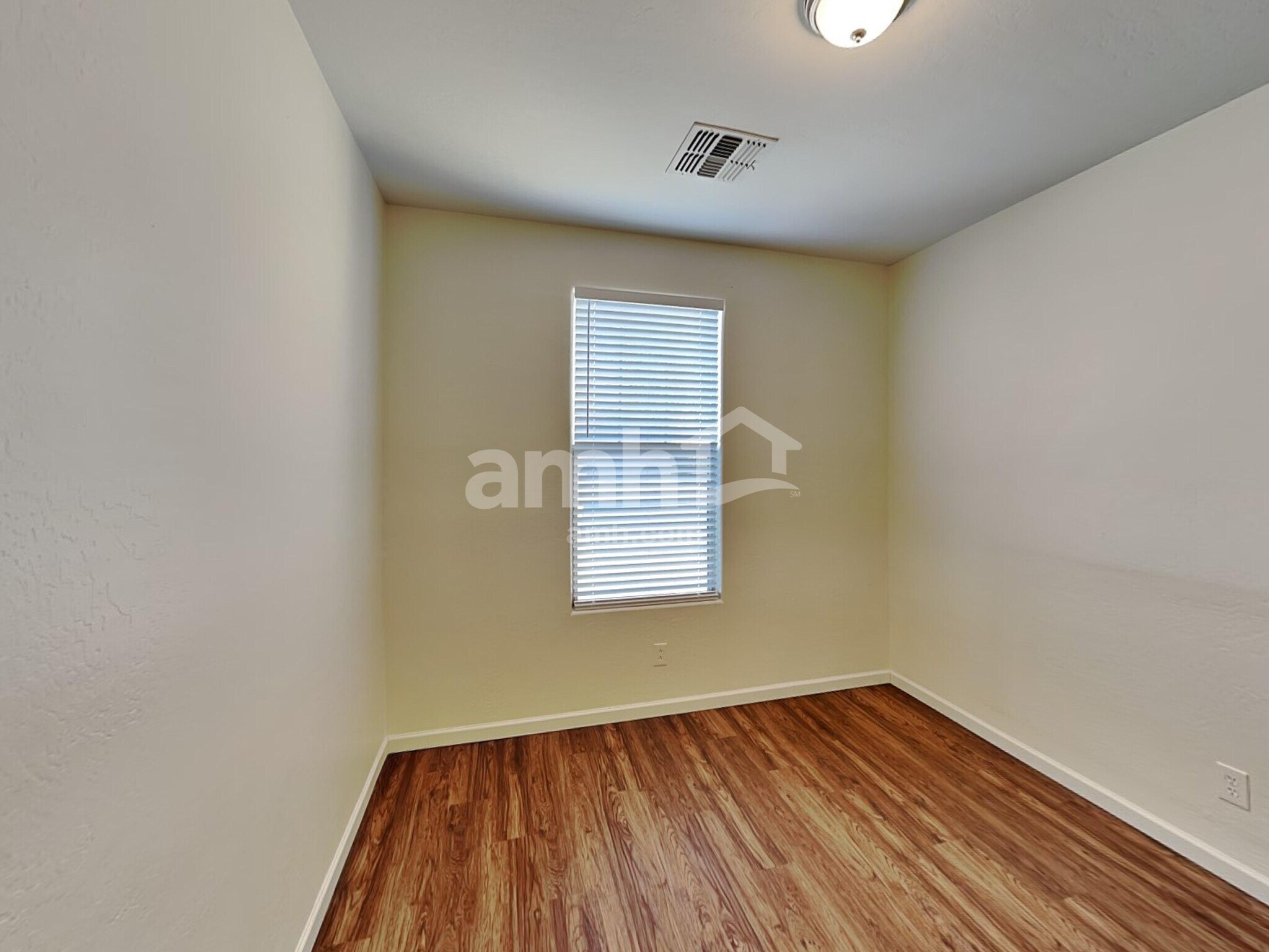 Building Photo - 2975 E Merlot St