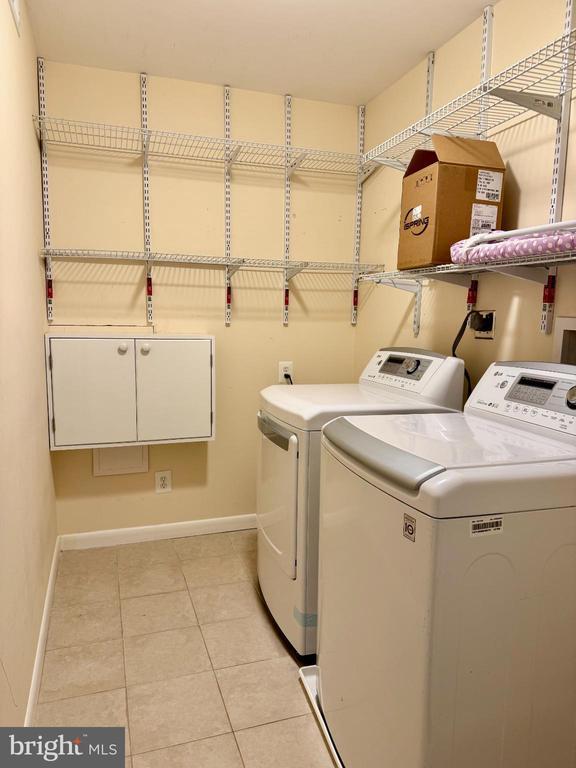 Building Photo - 6291 Kerrydale Dr