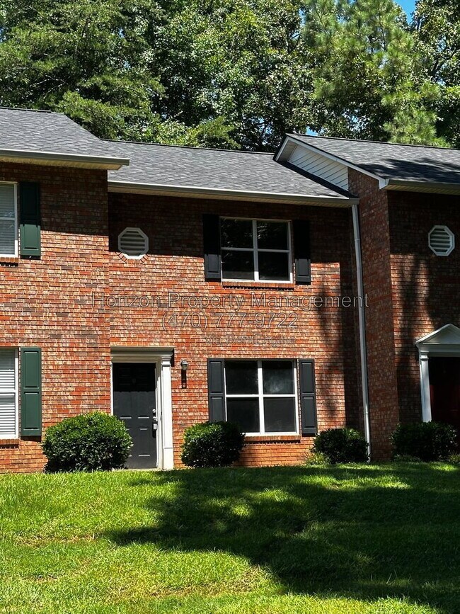 Building Photo - 4077 Hidden Hollow Dr