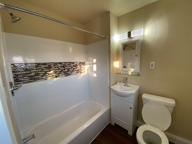 Building Photo - 1520 W Champlost Ave