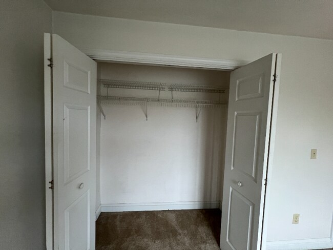 Building Photo - 12 Pratt St