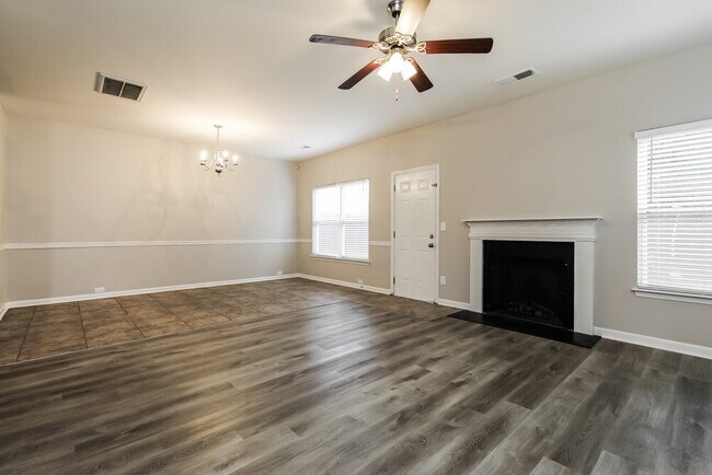 Building Photo - 6450 Splitpine Ct