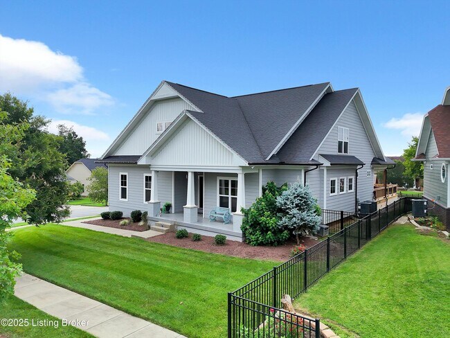 Building Photo - 825 Artisan Pkwy