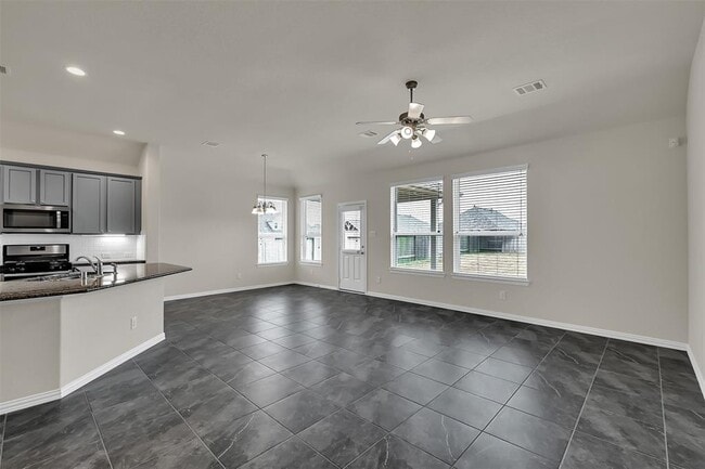 Building Photo - 206 Brazos Dr