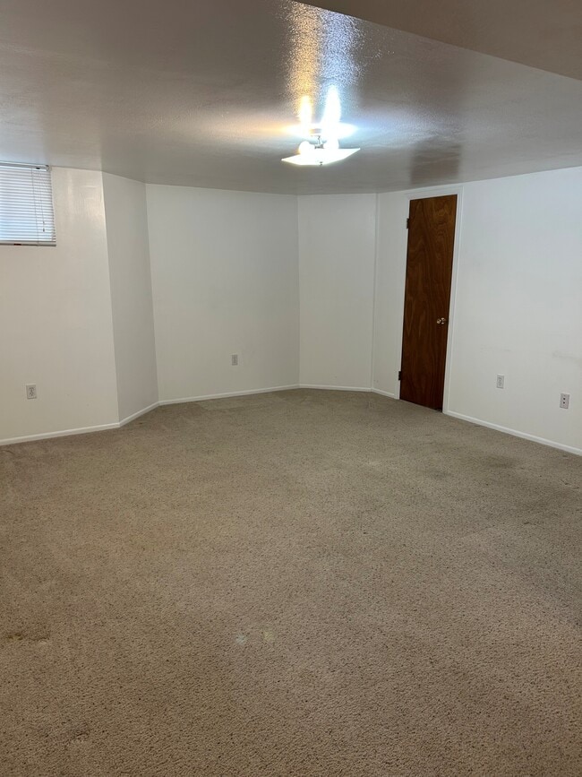 Building Photo - 1805 Downington Ave S