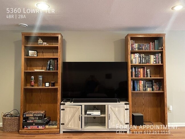 Building Photo - 5360 Lowry Terrace