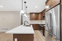 Building Photo - 533 Ashbrook Dr