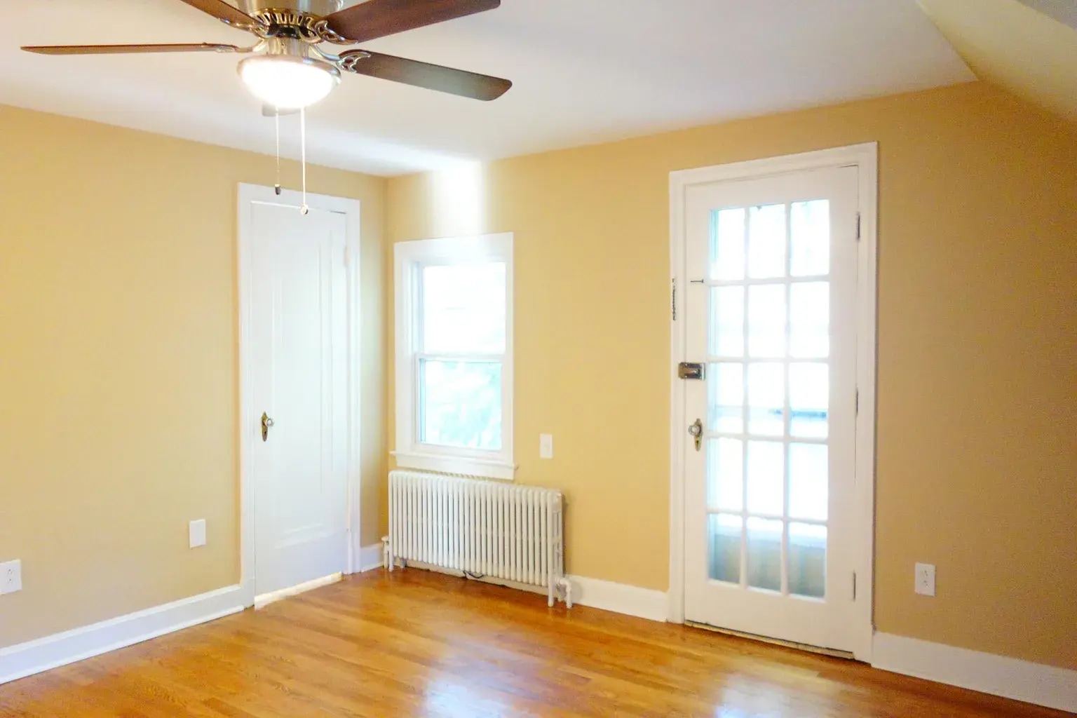 Building Photo - 910 Kennebec Ave