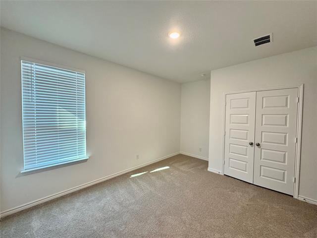 Building Photo - 504 Saddle Ln