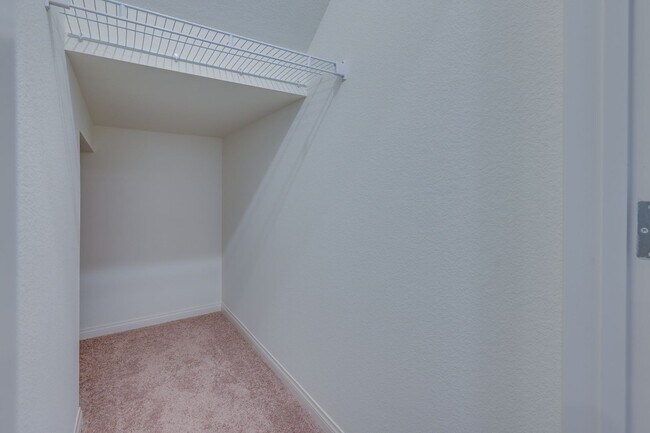 Building Photo - New House!!! Inspirada!!! Across from future Community Pool/Park!!! Tankless water heater!!