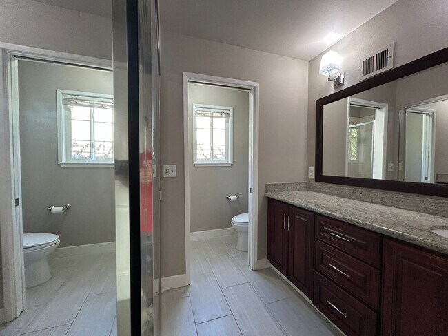 Building Photo - Recently Remodeled Single-Story 3/2 Gem in...