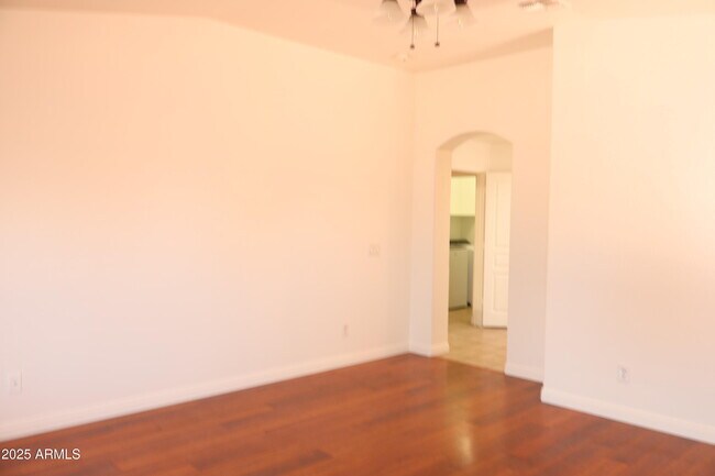 Building Photo - 5375 W Kaler Cir