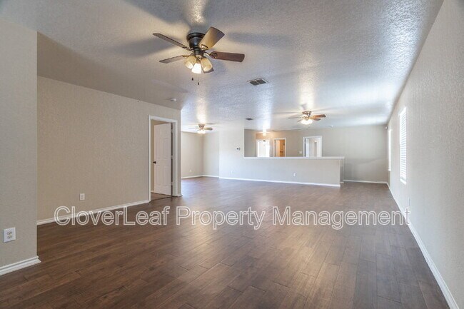 Building Photo - 7839 Horse Hollow